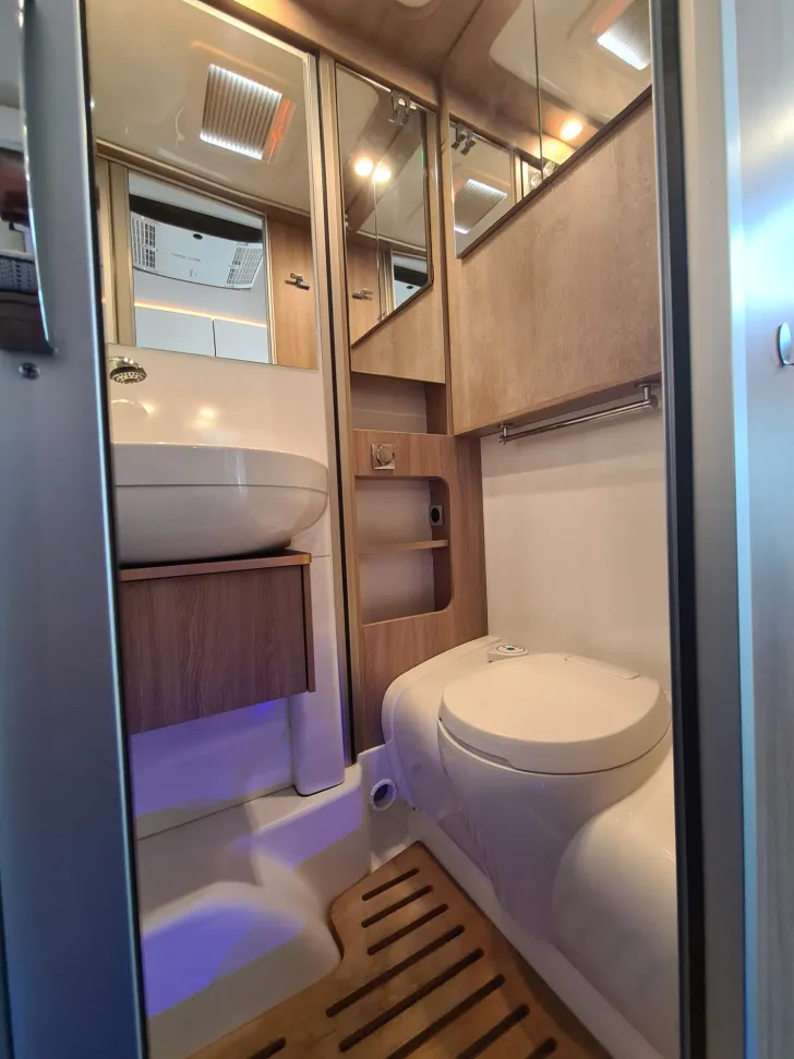 Fahrzeugbild Laika Ecovip L 2009 *Dach-Klima*3x Pakete*SAT* #28