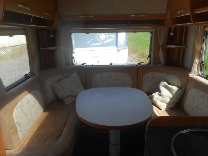 Fahrzeugbild Hymer Eriba Nova GL 545 Autark Mover gepflegt - silber #7