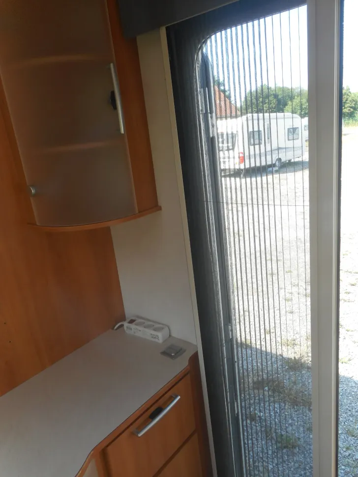 Fahrzeugbild Hymer Eriba Nova GL 545 Autark Mover gepflegt - silber #8