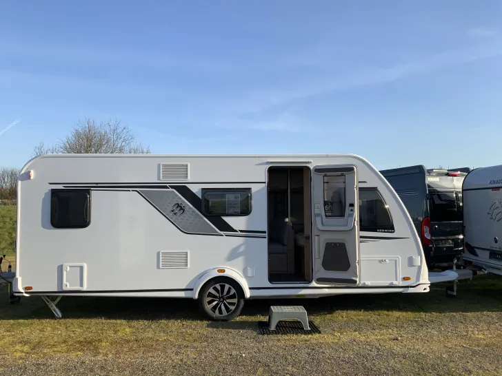 Fahrzeugbild Knaus Südwind 580 QS 60 YEARS el. Fußbodenerwärmung #4