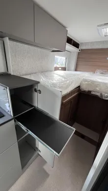 Fahrzeugbild LMC Cruiser 740 EL #11