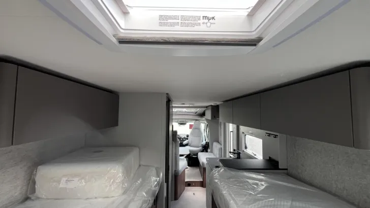 Fahrzeugbild LMC Cruiser 740 EL #15