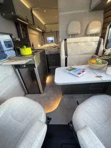 Fahrzeugbild Hymer Yosemite *Aufstelldach*Dieselheizung* #13
