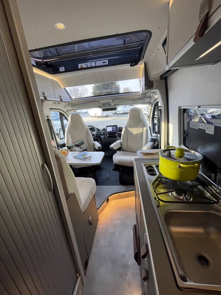 Fahrzeugbild Hymer Yosemite *Aufstelldach*Dieselheizung* #29