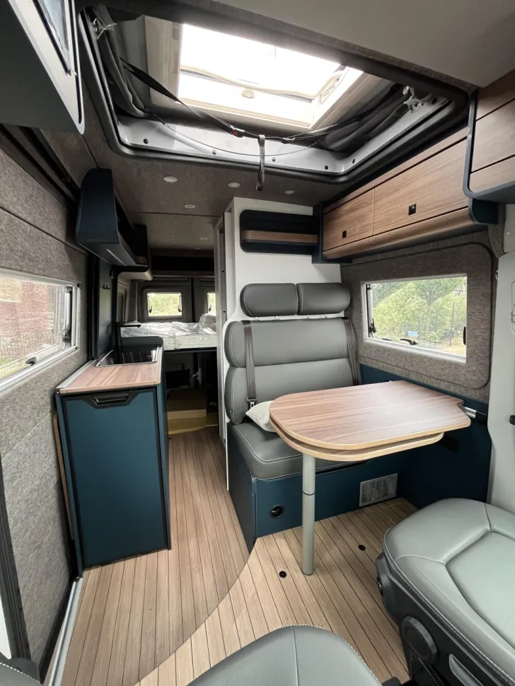 Fahrzeugbild Hymer Camper Van Car 600 #7