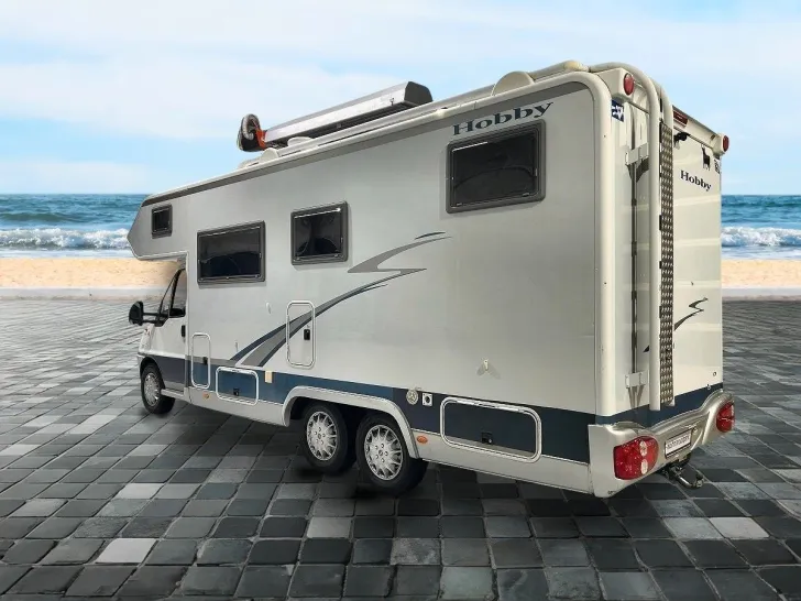 Fahrzeugbild Hobby AK 725/Festbett/Garage/Klima/Solar/AHK #3