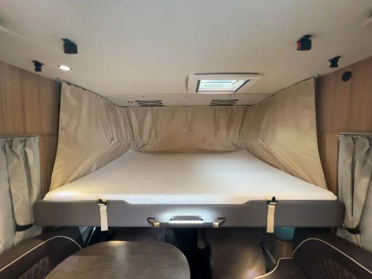 Fahrzeugbild Knaus SUN I900 LEG Autom/Einzelbetten/Hub./TOP-ANGEBOT #12