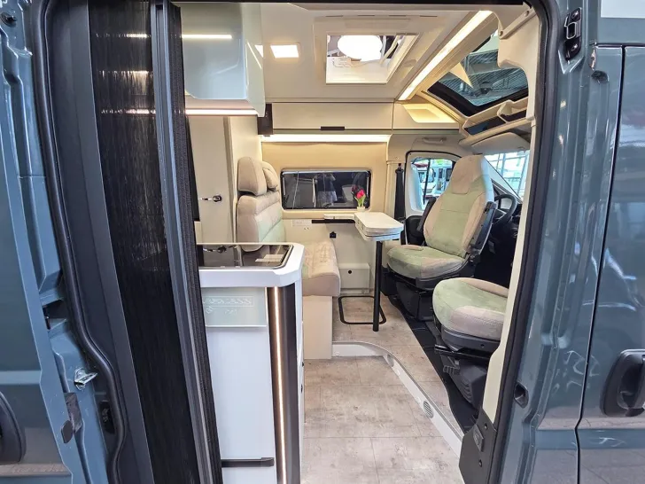 Fahrzeugbild Karmann Mobil Davis Lifestyle DA 590 LS CONCEPT*AUTOMATIK* #3