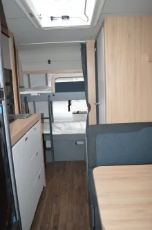 Fahrzeugbild Knaus Sport 500 QDK Kühlschrank 177l #11