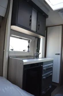 Fahrzeugbild Hobby OnTour 390 SF Dachklima Dometic #11