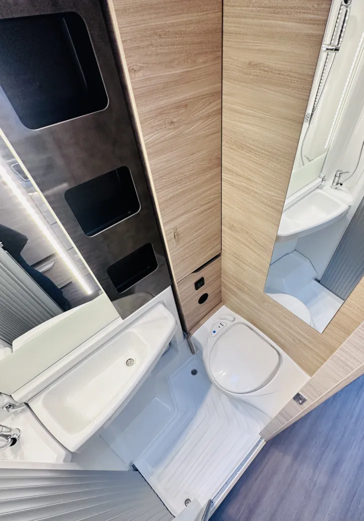 Fahrzeugbild Knaus Van TI Plus 650 MEG Platinum Selection Allrad, Automatik, 4 t #11