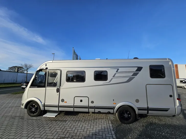 Fahrzeugbild Hymer B-Klasse MC I 680 UVP 208.360,- 31.860,- sparen! #10
