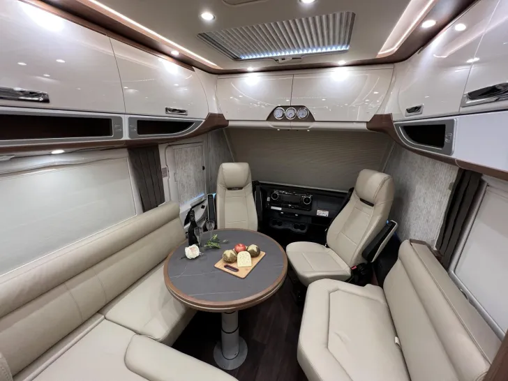 Fahrzeugbild chic e-line I 51 QB DA Carthago Selection (321) #13