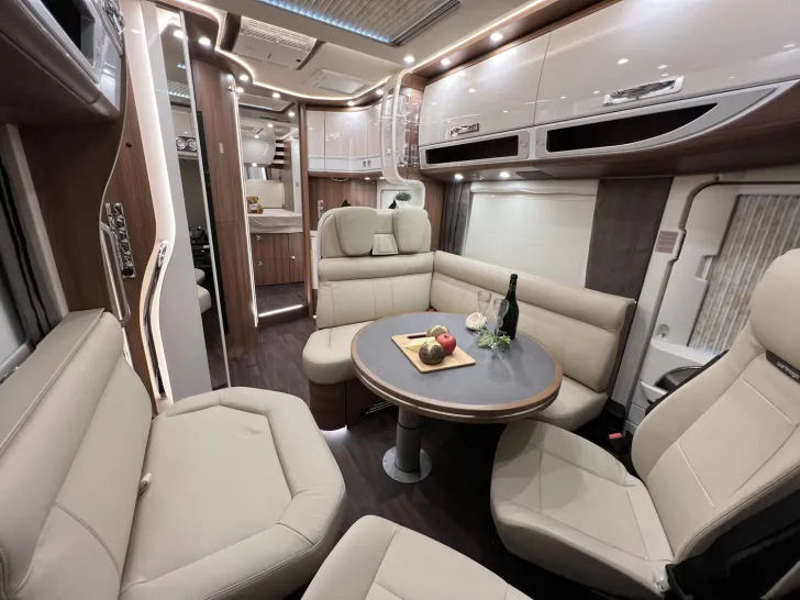 Fahrzeugbild chic e-line I 51 QB DA Carthago Selection (321) #17