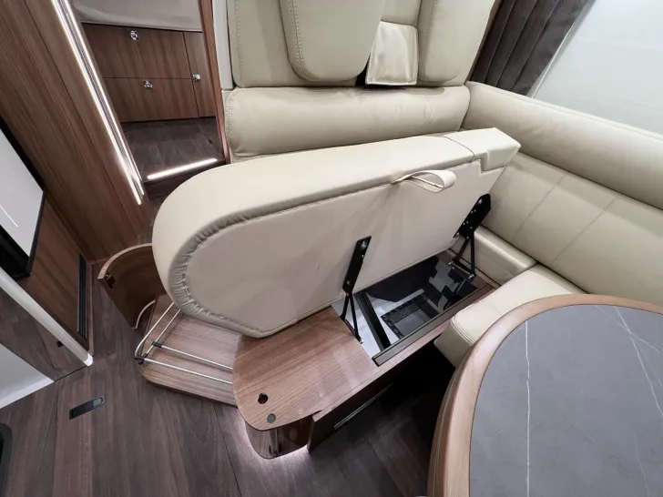 Fahrzeugbild chic e-line I 51 QB DA Carthago Selection (321) #37