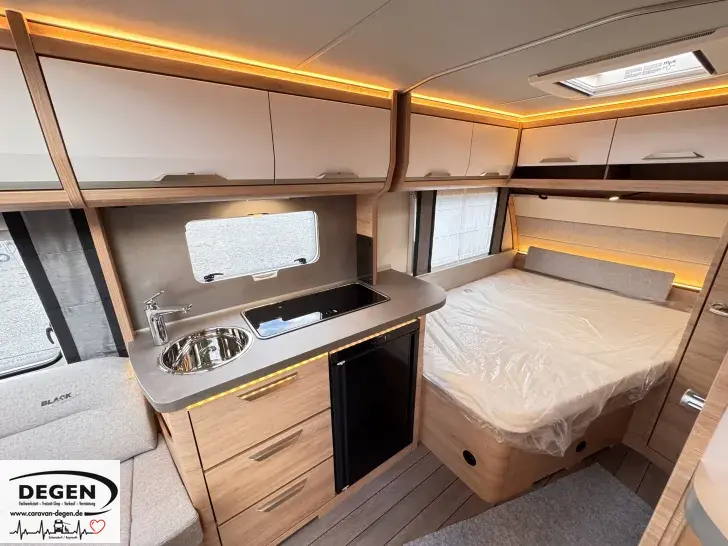 Fahrzeugbild Knaus Südwind 450 FU Black Selection Serviceklappe, CP-Plus Heizung #12