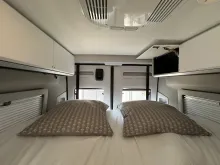 Fahrzeugbild Adria Twin Supreme 640 SGX Vollausstattung, Hubstützen #9