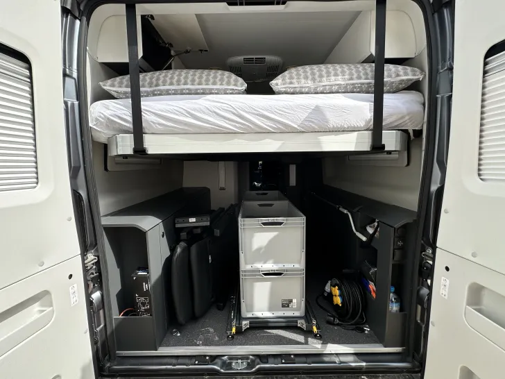 Fahrzeugbild Adria Twin Supreme 640 SGX Vollausstattung, Hubstützen #15