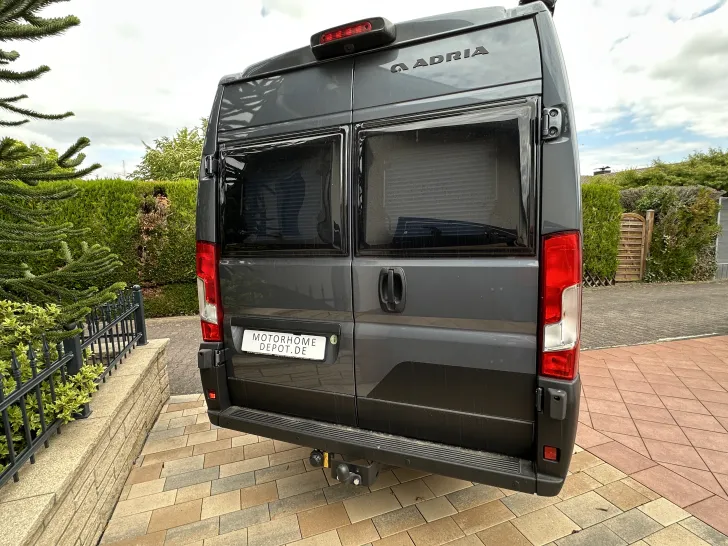 Fahrzeugbild Adria Twin Supreme 640 SGX Vollausstattung, Hubstützen #22