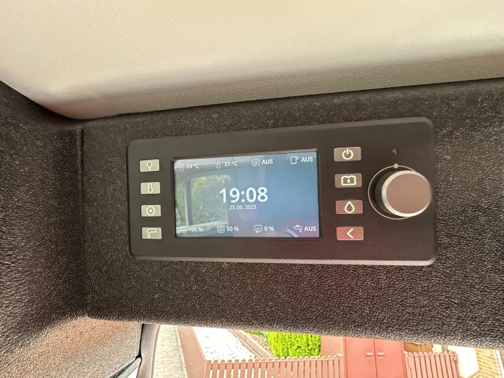 Fahrzeugbild Adria Twin Supreme 640 SGX Vollausstattung, Hubstützen #25