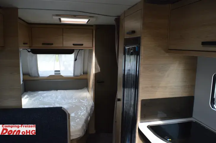 Fahrzeugbild Weinsberg CaraOne 500 FDK Deckenschrank statt Ablagen #8