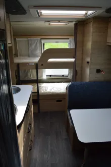 Fahrzeugbild Weinsberg CaraOne 500 FDK Deckenschrank statt Ablagen #13