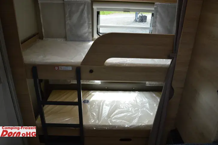 Fahrzeugbild Weinsberg CaraOne 500 FDK Deckenschrank statt Ablagen #14