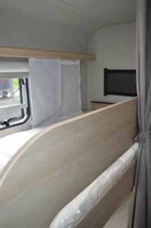 Fahrzeugbild Weinsberg CaraOne 500 FDK Deckenschrank statt Ablagen #16