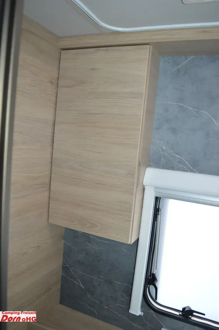 Fahrzeugbild Weinsberg CaraOne 500 FDK Deckenschrank statt Ablagen #21