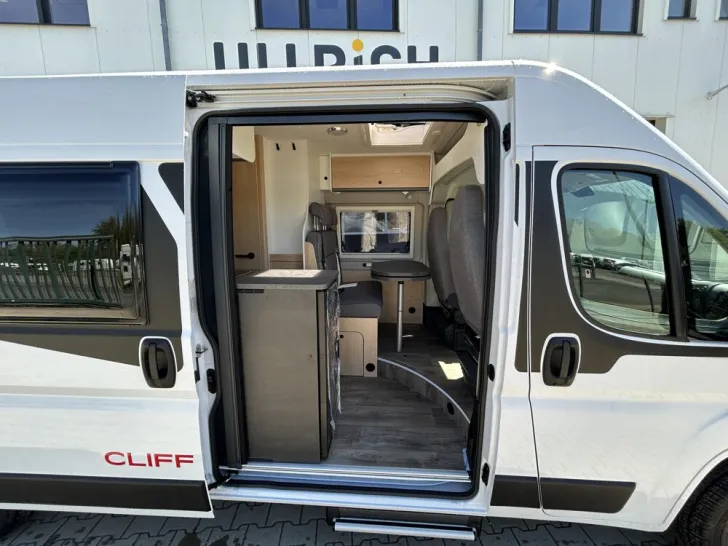 Fahrzeugbild Sunlight Camper Van Cliff 600 #6