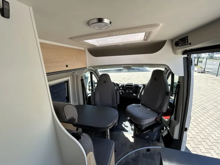 Fahrzeugbild Sunlight Camper Van Cliff 600 #15