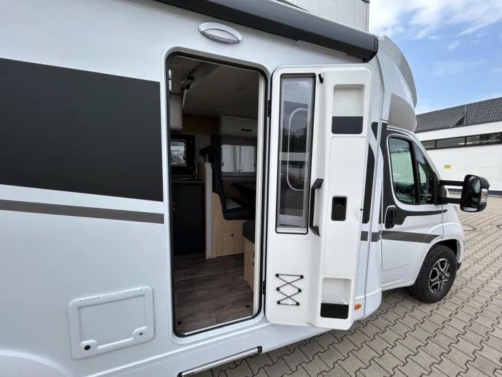 Fahrzeugbild Sunlight T 67 Adventure Edition #6