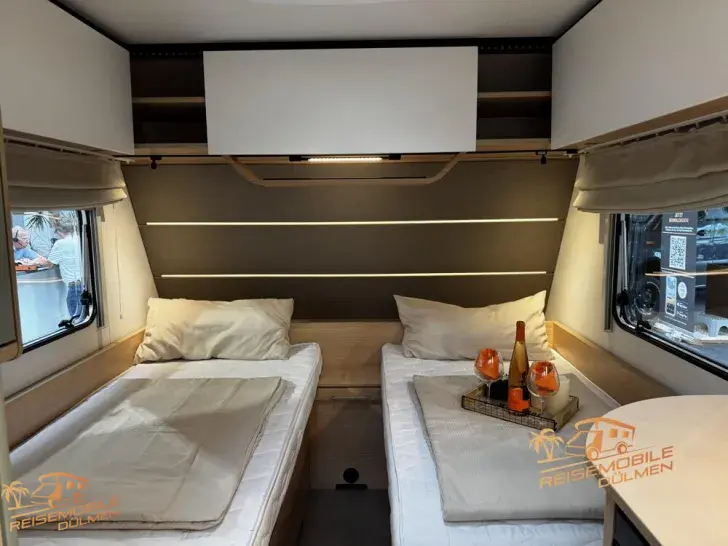 Fahrzeugbild LMC Style 460 E #11