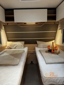 Fahrzeugbild LMC Style 460 E #12