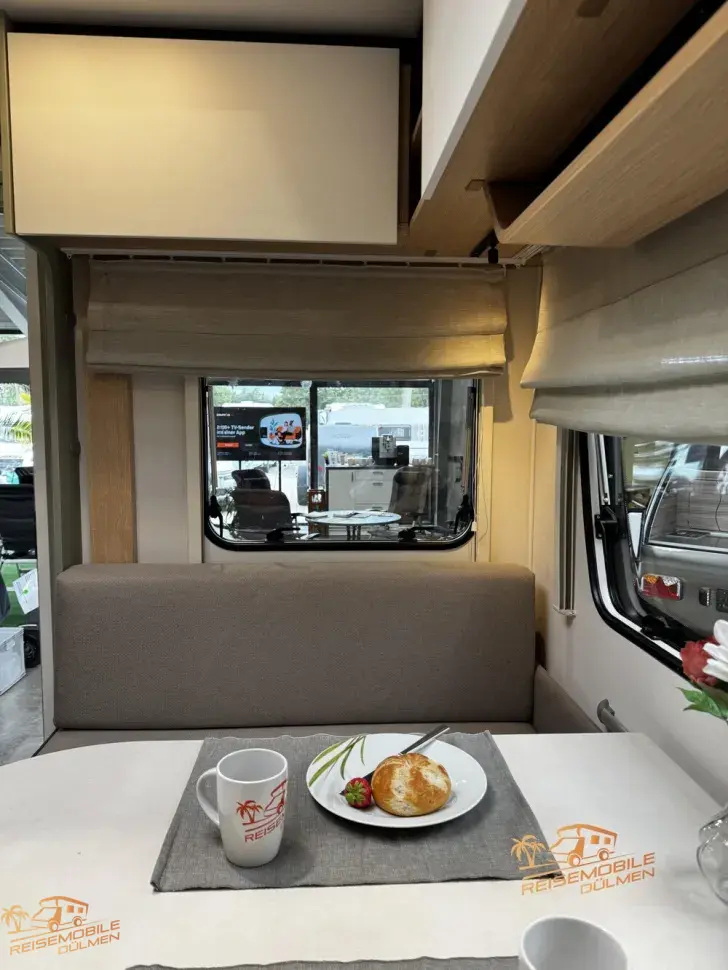 Fahrzeugbild LMC Style 460 E #20
