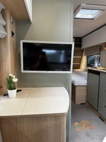 Fahrzeugbild LMC Style 460 E #22