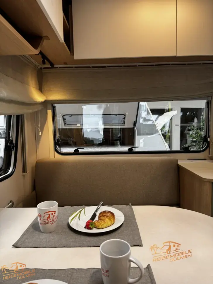 Fahrzeugbild LMC Style 460 E #23