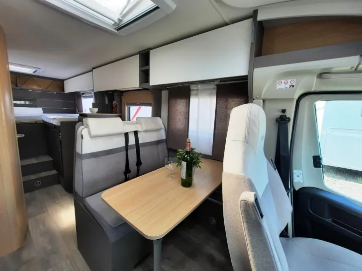 Fahrzeugbild LMC Tourer T 660 G SAT/TV/Solar/Luftfeder HA #8