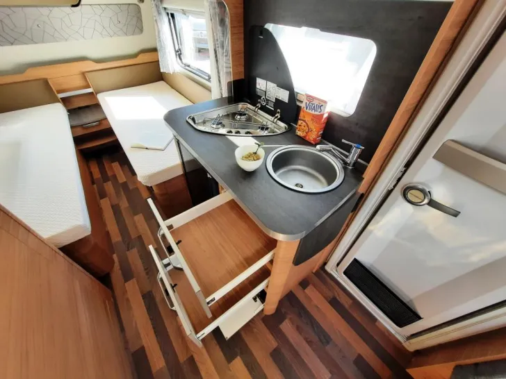 Fahrzeugbild Weinsberg CaraOne 480 EU Wie neu/Rundsitzgruppe #15