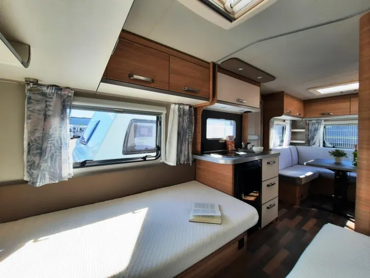 Fahrzeugbild Weinsberg CaraOne 480 EU Wie neu/Rundsitzgruppe #9
