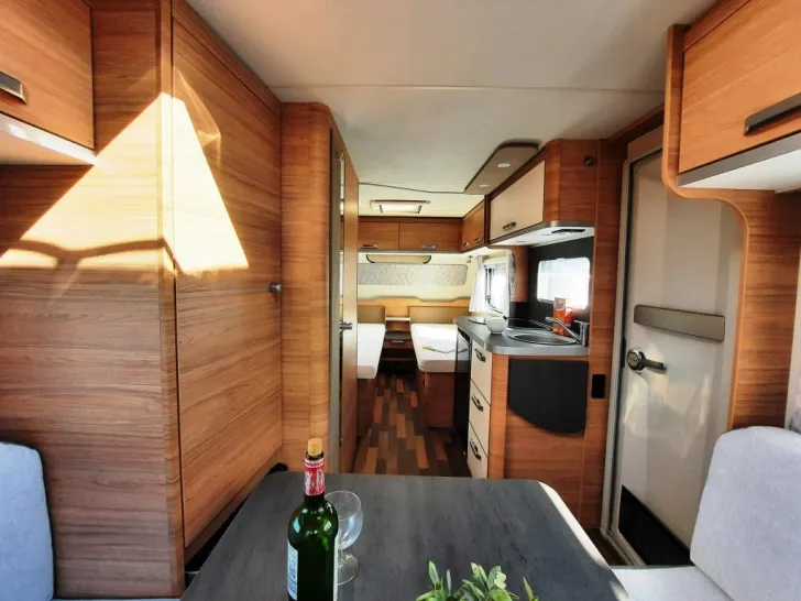 Fahrzeugbild Weinsberg CaraOne 480 EU Wie neu/Rundsitzgruppe #4