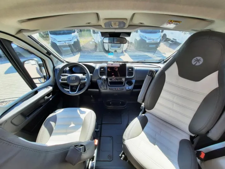 Fahrzeugbild Sunlight V 67S ADVENTURE EDITION Verfüg./Sparen Sie 2.357,- € #19