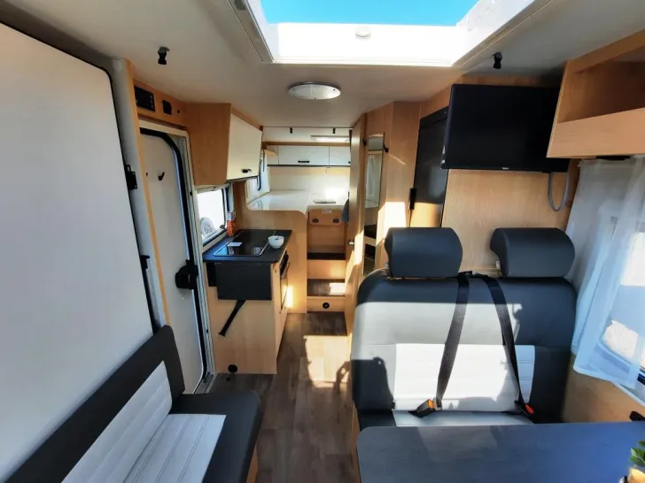 Fahrzeugbild Sunlight V 67S ADVENTURE EDITION Verfüg./Sparen Sie 2.357,- € #6