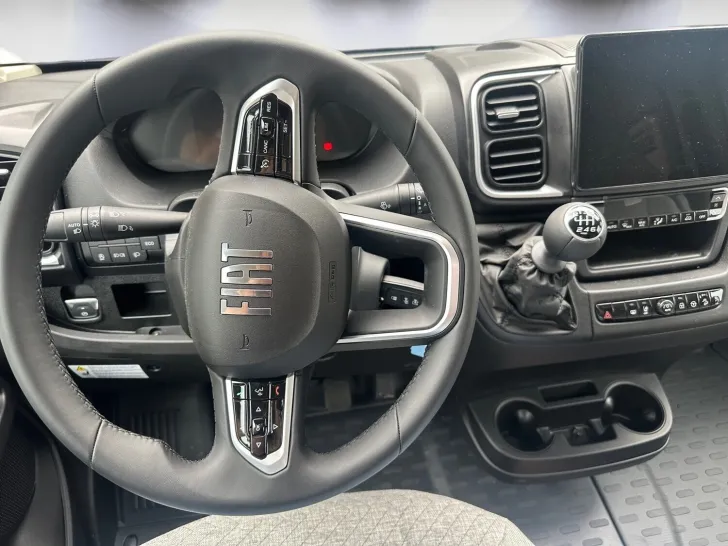 Fahrzeugbild Dethleffs Globetrail 640 HR Fiat 95 Jahre Paket #8