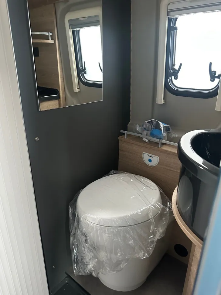 Fahrzeugbild Dethleffs Globetrail 640 HR Fiat 95 Jahre Paket #17