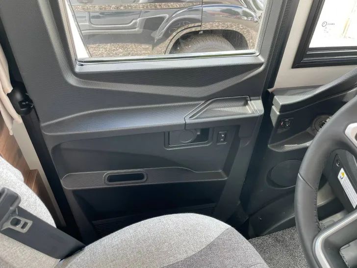 Fahrzeugbild Knaus VAN I 650 MEG +ABVERKAUF+ #14