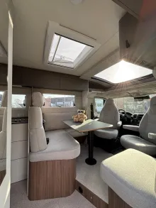 Fahrzeugbild LMC Cruiser 750 EL #7
