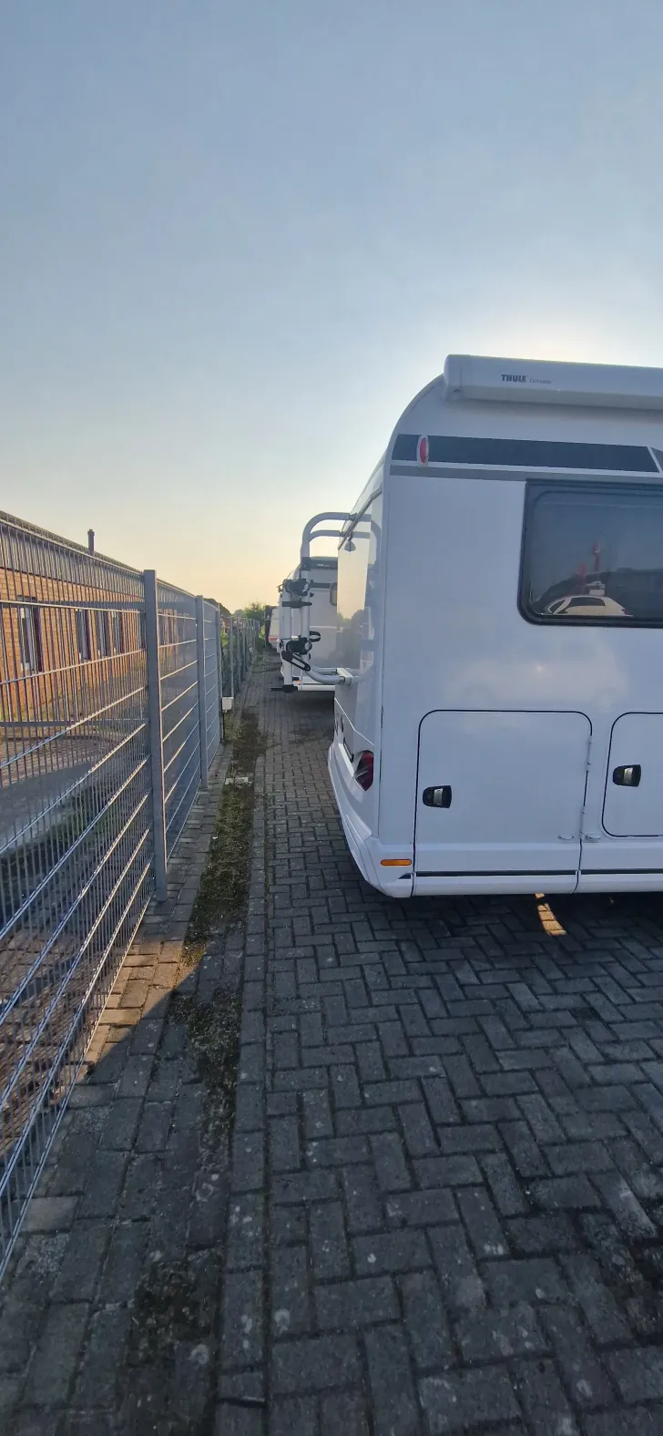 Fahrzeugbild Knaus L!VE TI 650 MF Platinum Selection viel ges/F-Halt/Excl.Tür/Klima #3