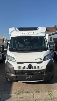 Frontal Vorne Sunlight T 67S