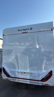 Frontal Hinten Sunlight T 67S